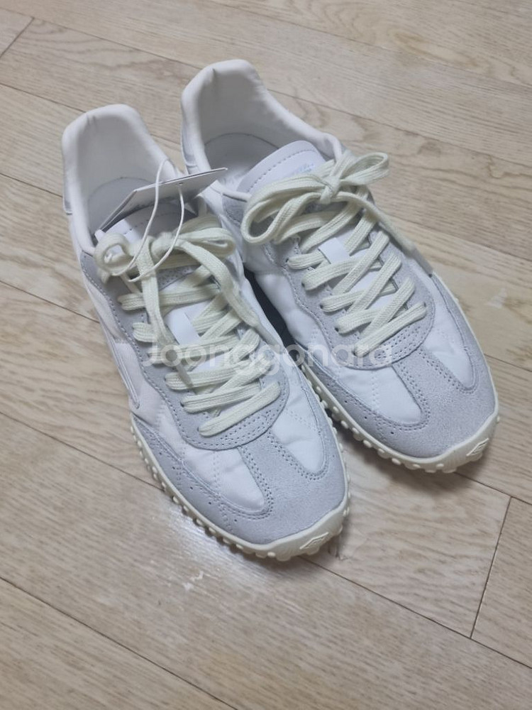 엄브로 운동화 퍼스트조거 240 (새상품)--2