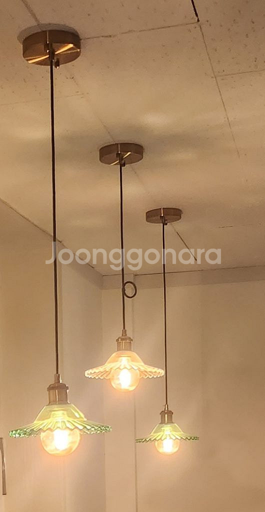 포인트 조명 (2개)--1