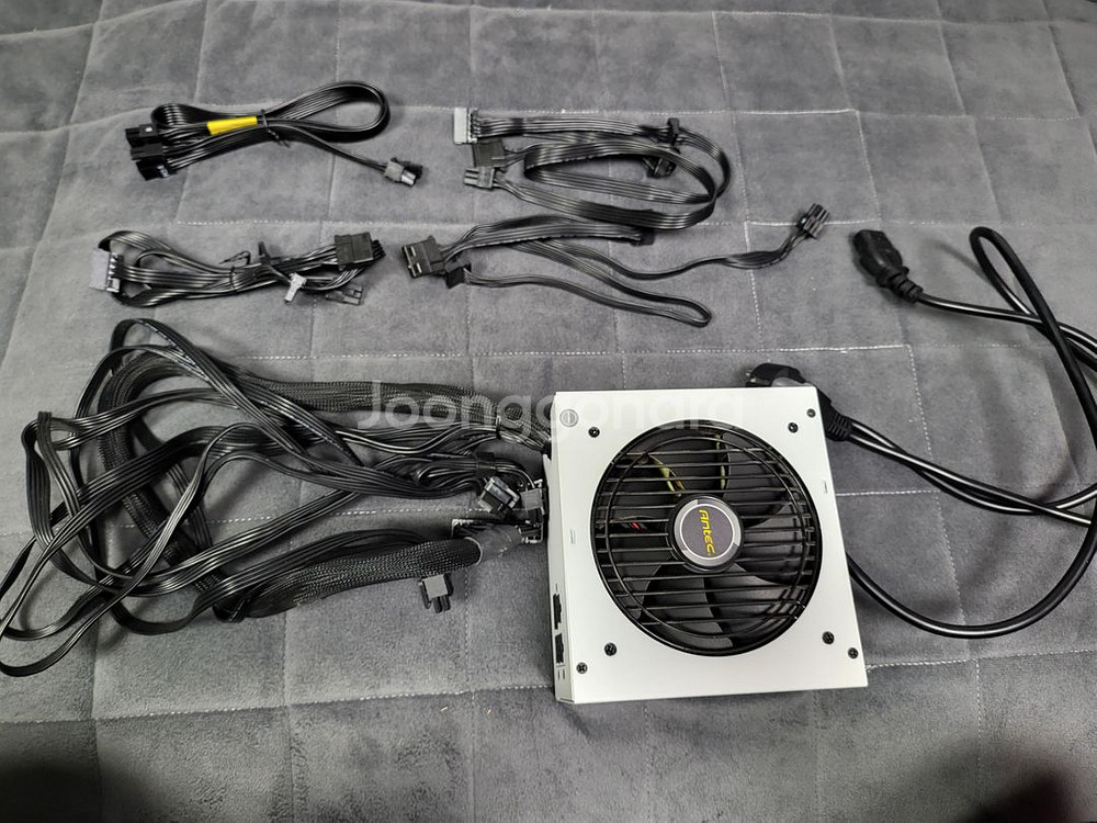 안텍 EAG PRO 750W 80PLUS GOLD 모듈--1