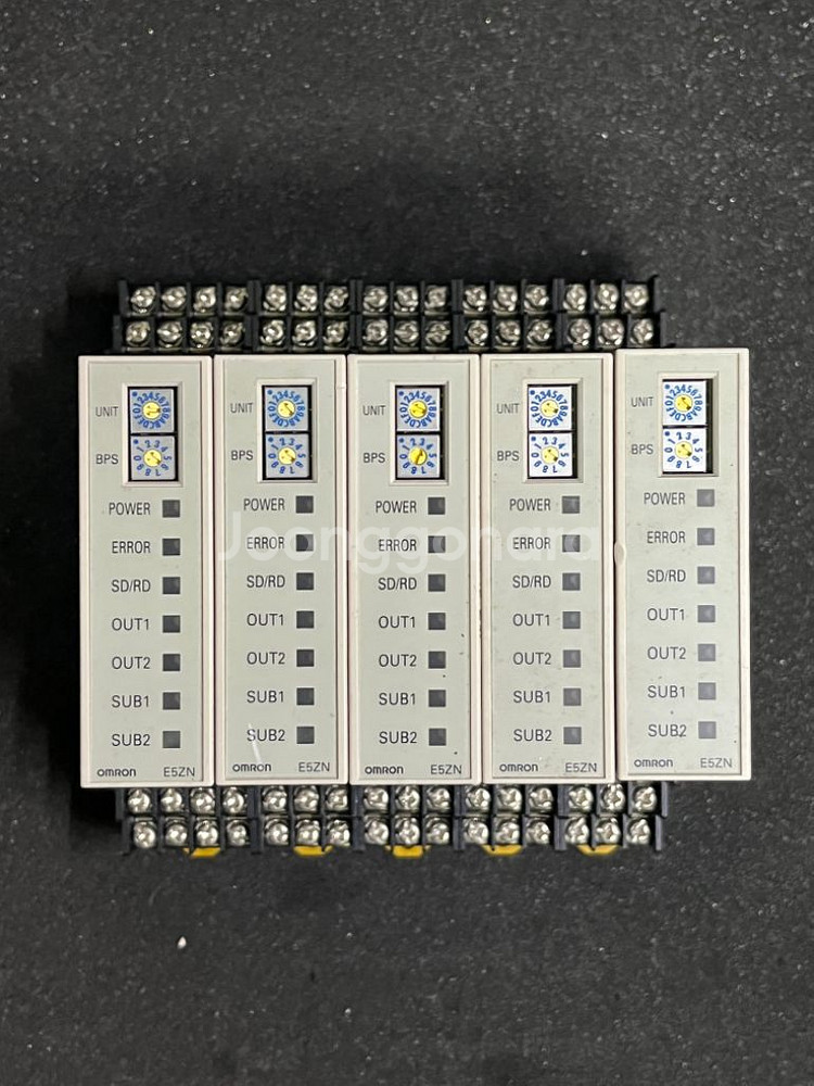 Omron E5ZN-2QPH03TC-FLK--2