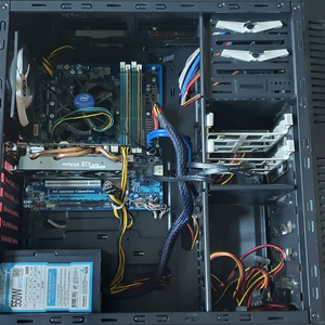 컴퓨터 gtx960,i7 2600 본체 16만원에팝니다