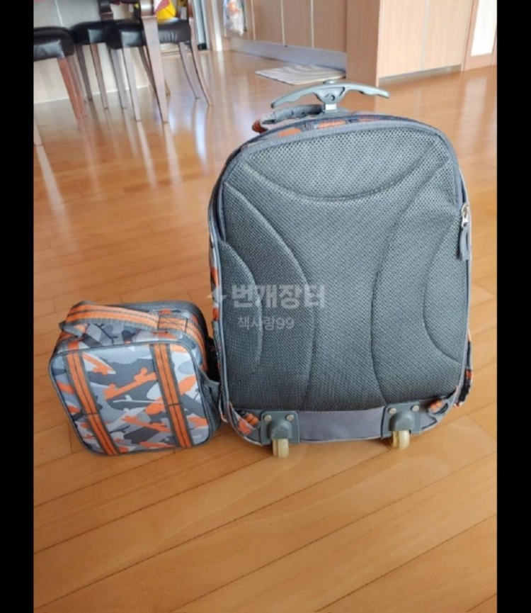 포터리반 롤링 캐리어 판매 이미지