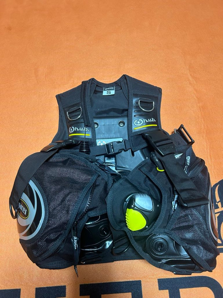 마레스 스쿠버다이빙 공기 조끼수트 (s.m 사이즈) 이미지