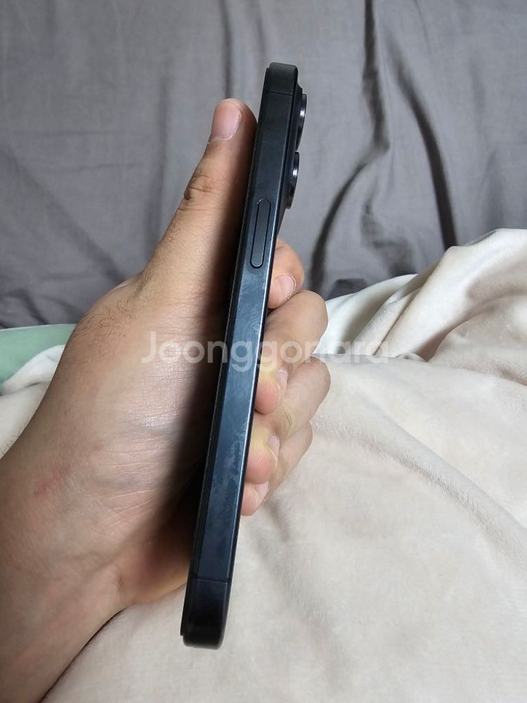 아이폰15pro 티타늄블랙 판매합니다 256G--4