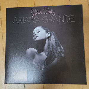 아리아나 그란데 Yours Truly 10주년 lp