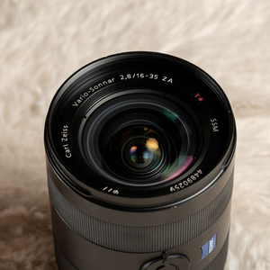 소니 ZEISS Vario SonnarT*16-35