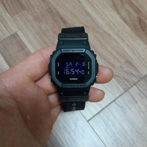 지샥 DW-5600bbn 팝니다.