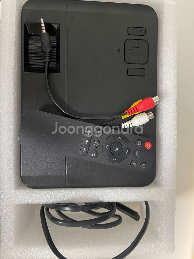 씨앤케이 빔프로젝터 Rnk72--1