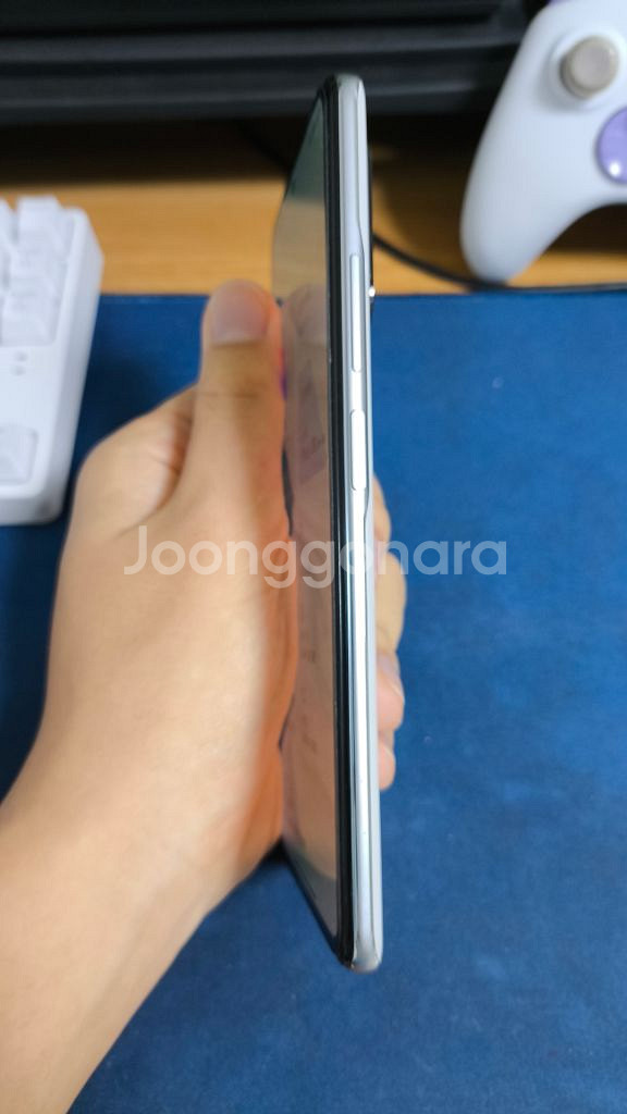 포코 f3 8+256--2