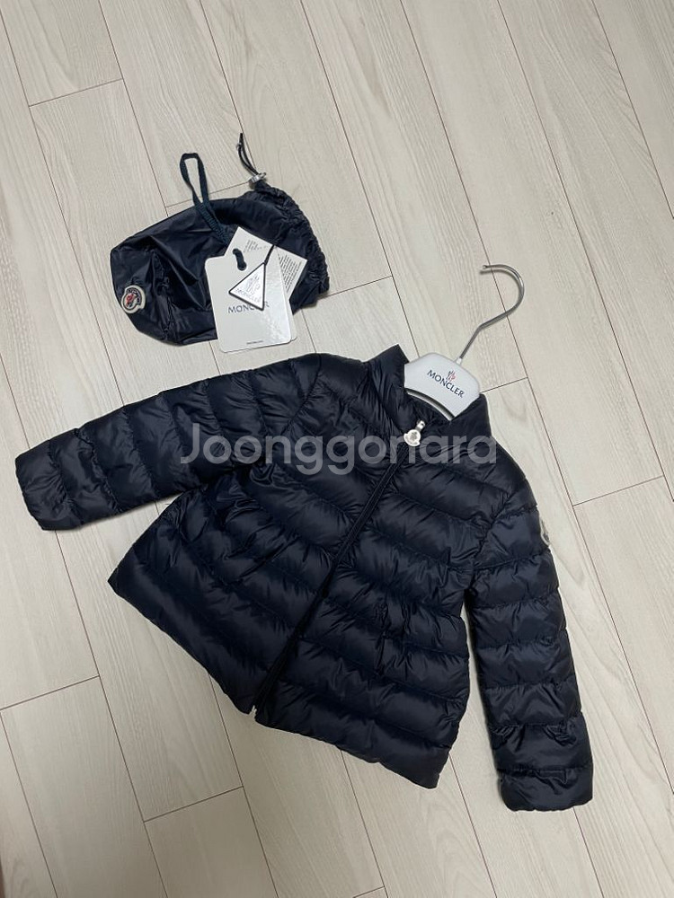 몽클레어 베이비 조엘 네이비색상 컨디션 좋아요--1
