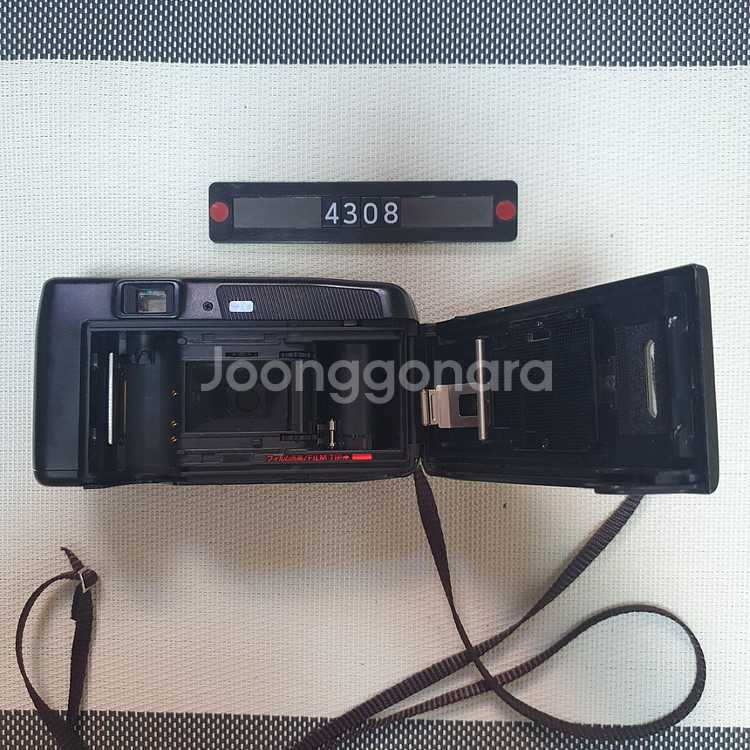 니콘 뭔 앤 터치 100 데이터백 필름카메라--4