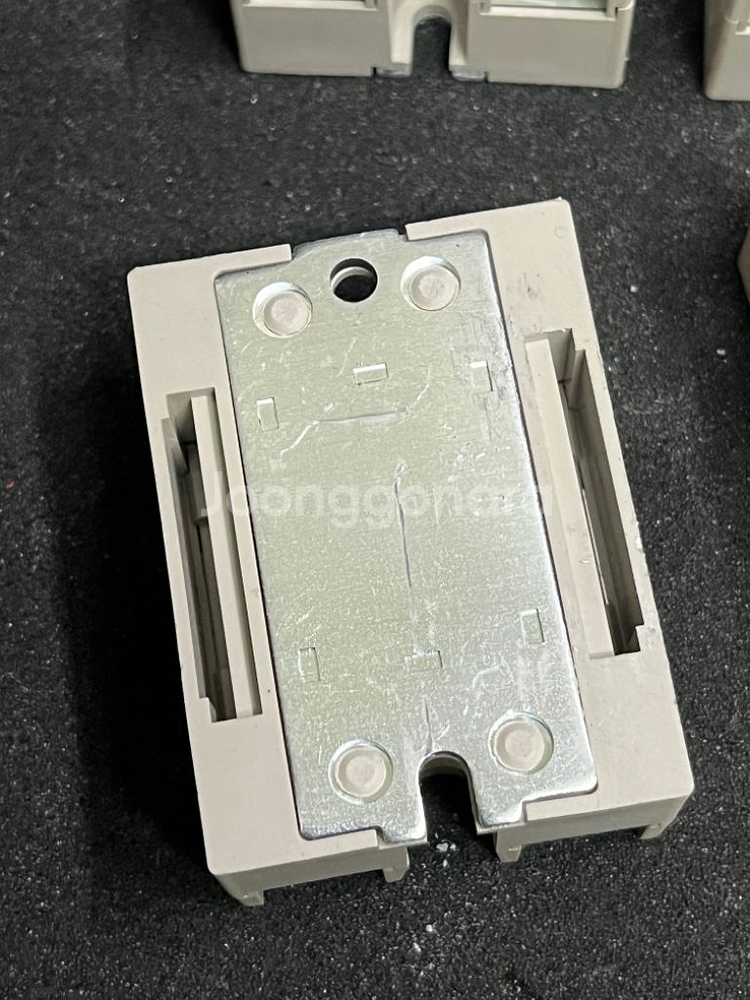 Omron G3NA-220B SSR 4개 일괄--2