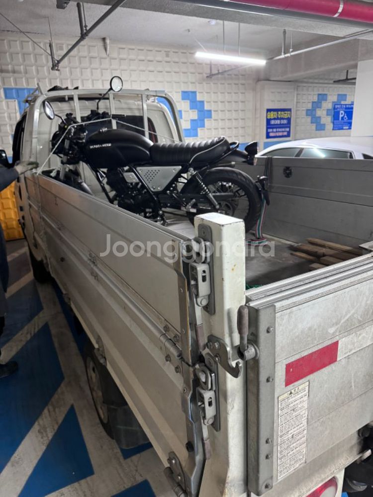 부캐너 125 20년식 7600km 블랙--5