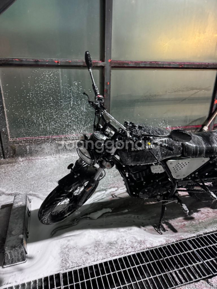 부캐너 125 20년식 7600km 블랙--1