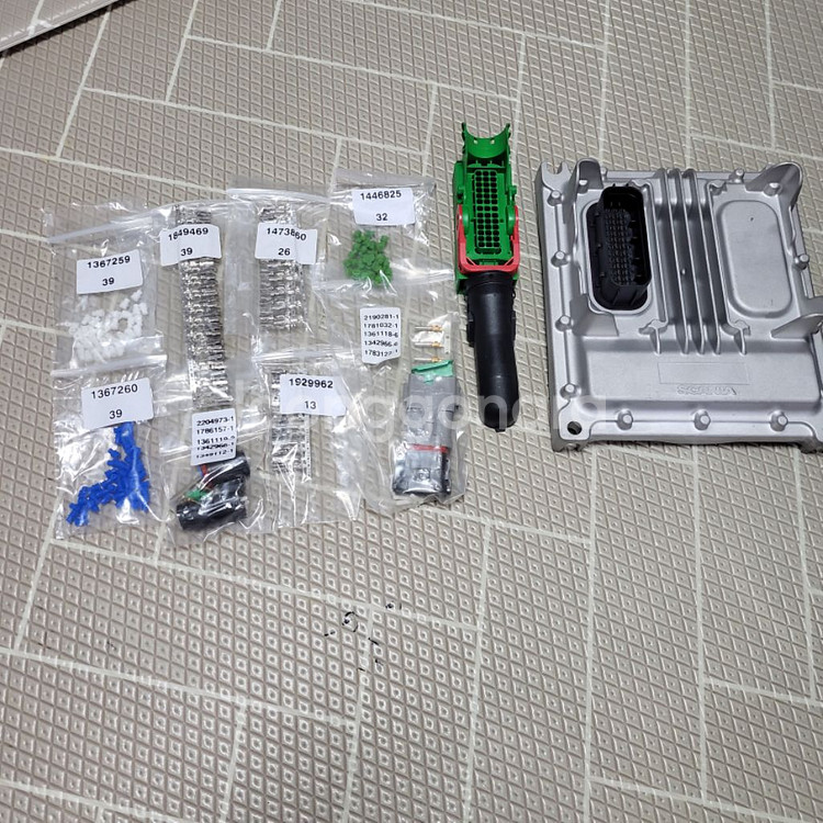 스카니아 ECU 2450895--3