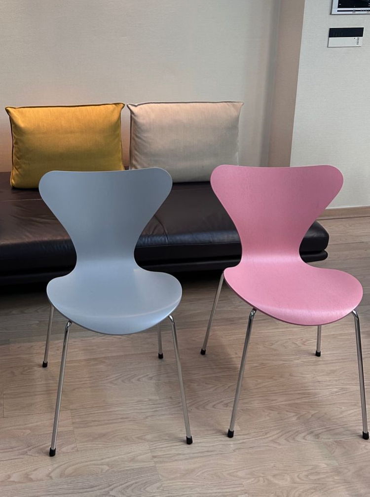 디사모빌리 리네로제 프라도 소파베드 판매합니다 이미지