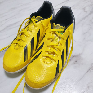 아디다스 f30TRX HG 축구화 사이즈 255