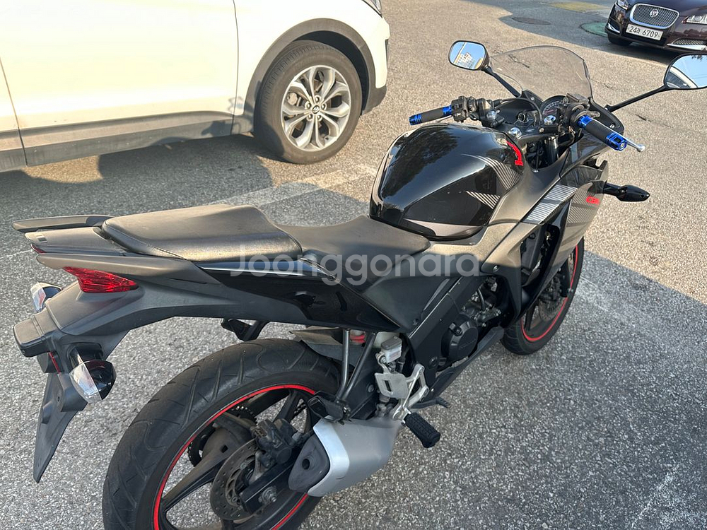 혼다 cbr125r 15년식 상태 최상--2