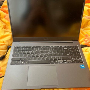 삼성노트북 NT551XDA