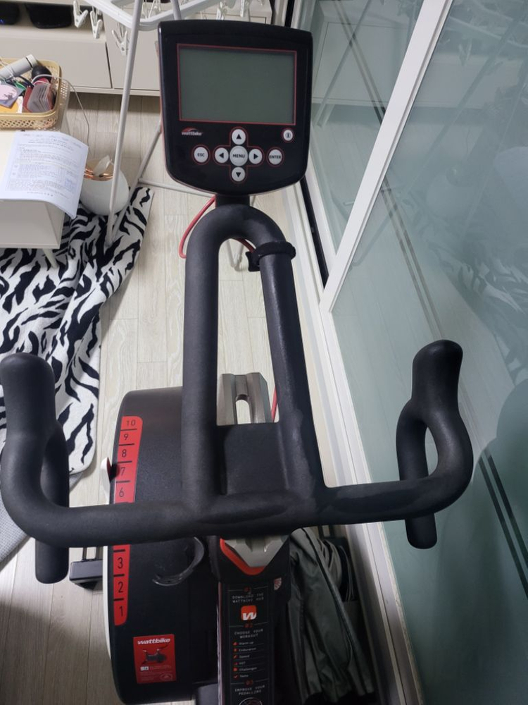 와트바이크 트레이너 이미지