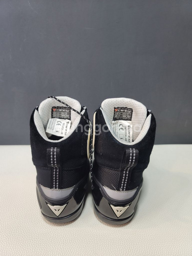 다이네즈 여성용 에너지카 부츠 판매합니다--4