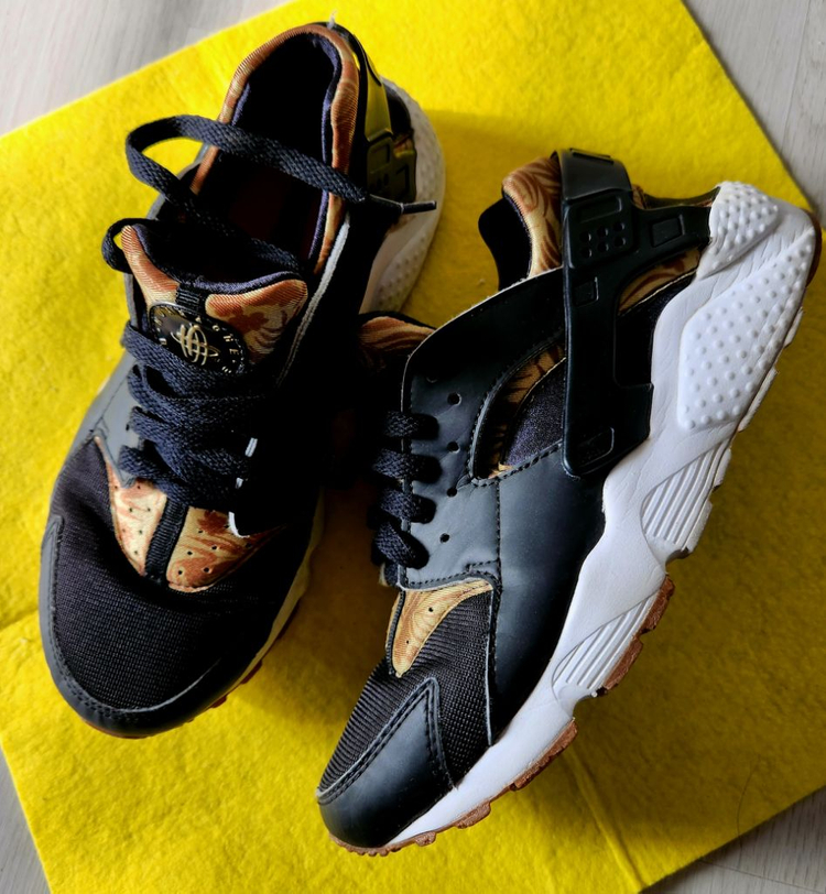 나이키 허라취 240--1