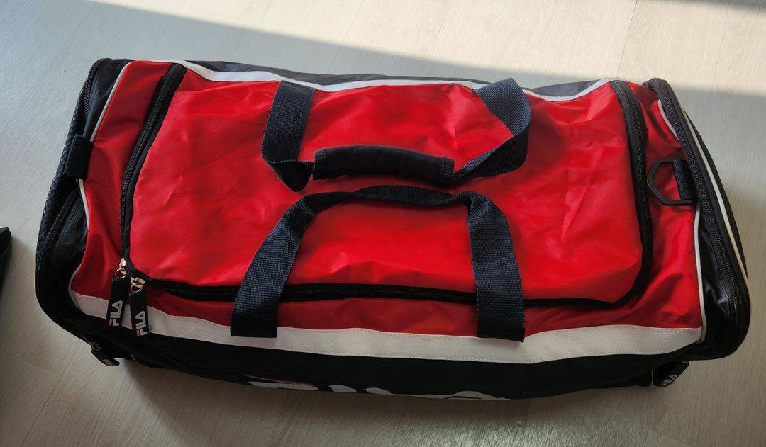 필라 스포츠가방--1