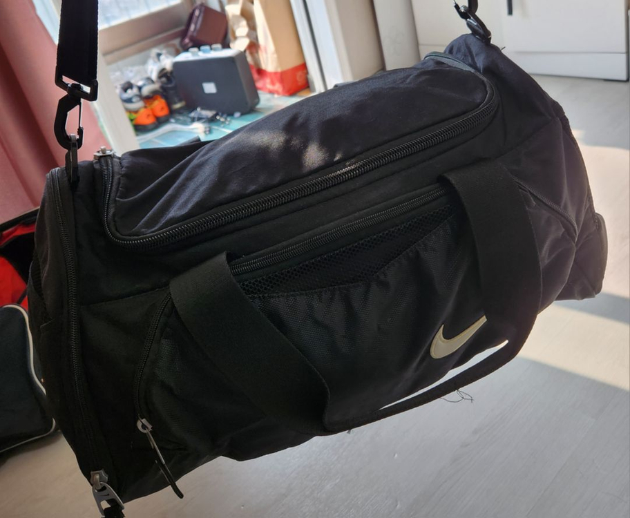 나이키 스포츠가방--1