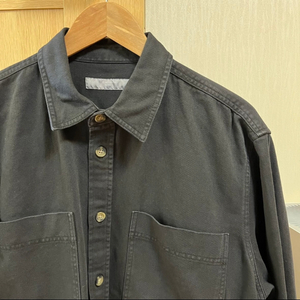 에잇세컨즈 블랙 가먼트다잉 셔츠 자켓[XL]