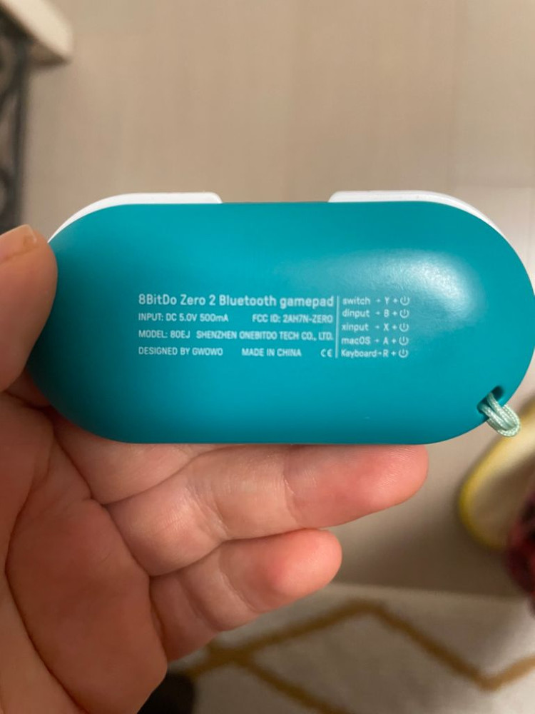 8bitdo zero2 컨트롤러--1