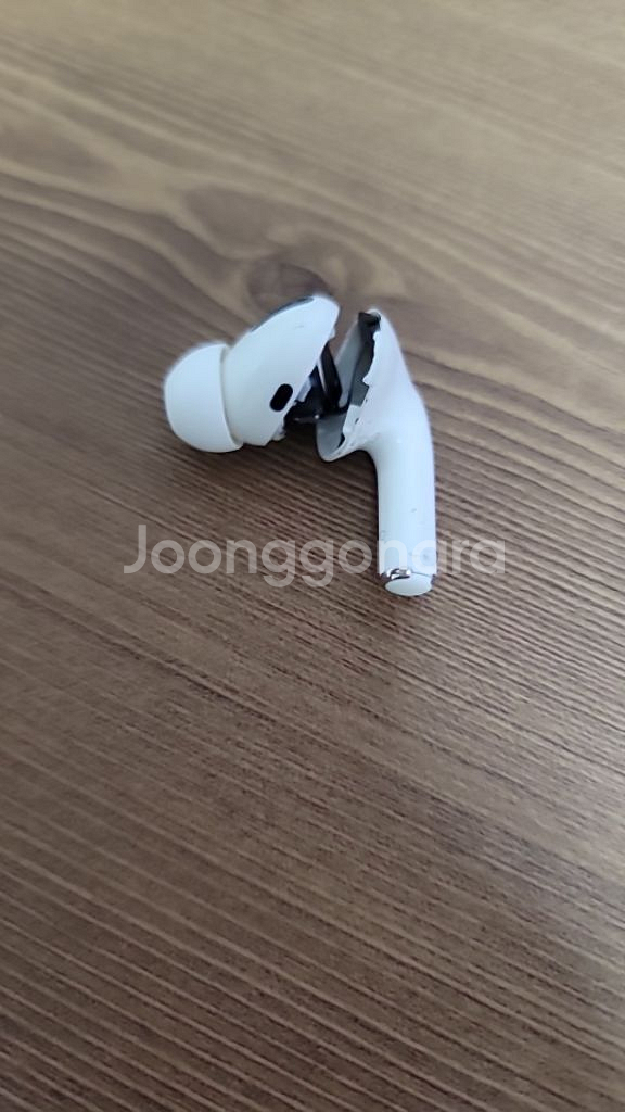 에어팟 프로 본체 팝니다--4