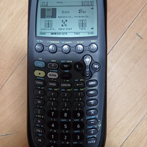 ti-89 titanium 계산기 팝니다.