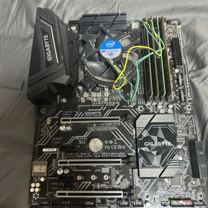 기가바이트 z370 intel 8700판매합니다