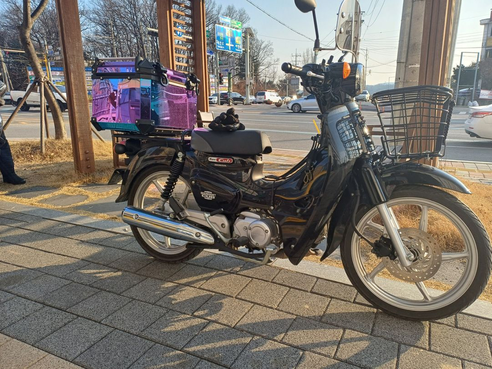 혼다 슈퍼커브110 블랙 23년식--2