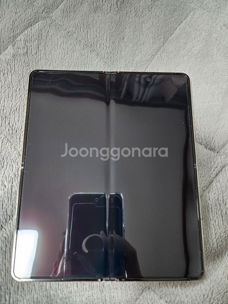 폴드4 베이지 팝니다(256g, 쿠팡케어 25.1)--2