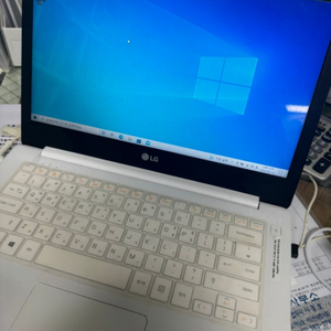 LG 울트라 노트북 중고 (14U380 EU1TK)