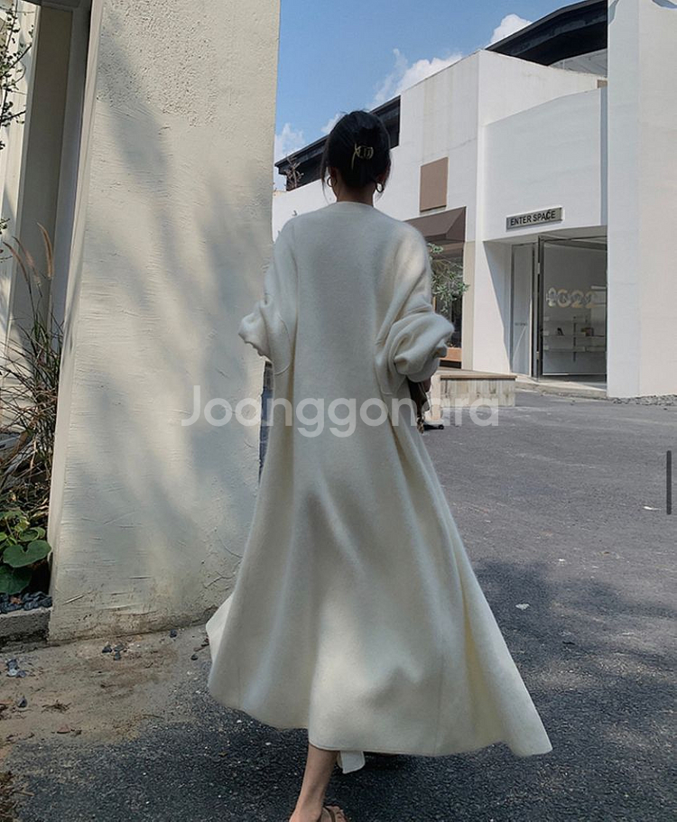 (새제품)롱 니트 아이보리가디건--3