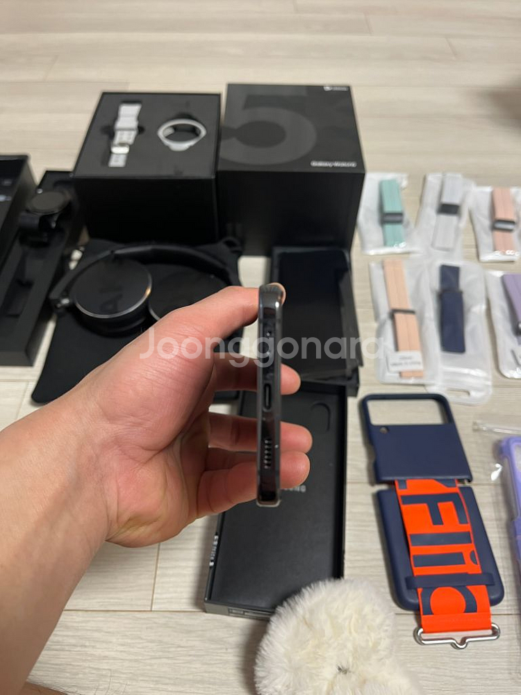 갤럭시 zflip4 512 삼케플 후 미사용--5