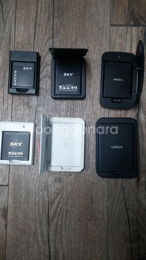 구형폰 배터리+배터리충전팩 입니다--2