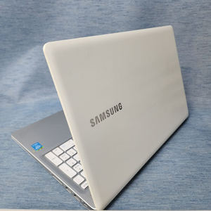 삼성 노트북 화이트색상 성능좋은 노트북판매