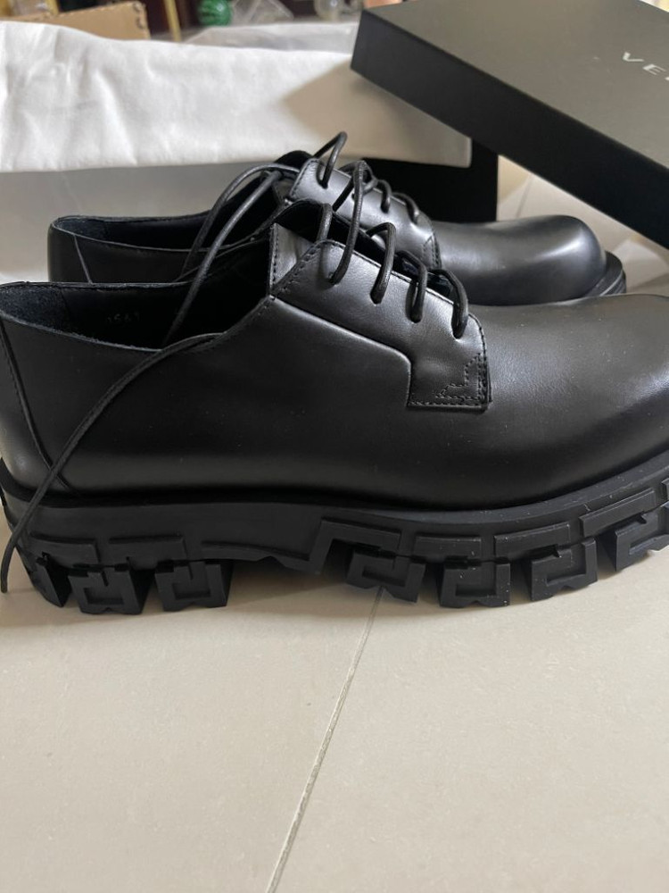 베르사체 구두 42 이미지