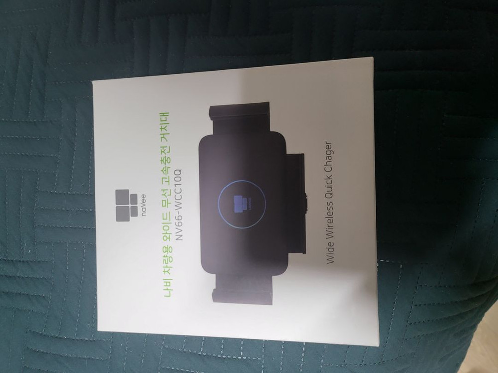 차량용와이드무선고속충전기(정가4만(미개봉)(문의ㄱㄱ 이미지
