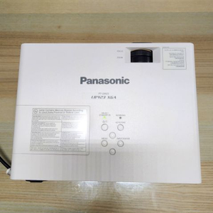파나소닉 PT-LB423프로젝터 신품급