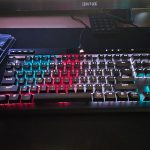 커세어 K70 TKL 챔피언 저소음 적축 8K 지원 팝