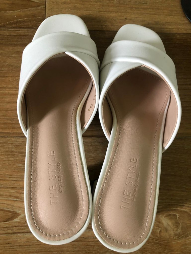 뮬 힐 5cm 슬리퍼 이미지