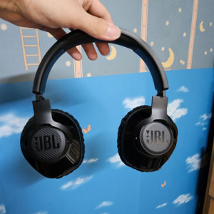JBL 퀀텀 헤드셋 고음질 공간음향 가능