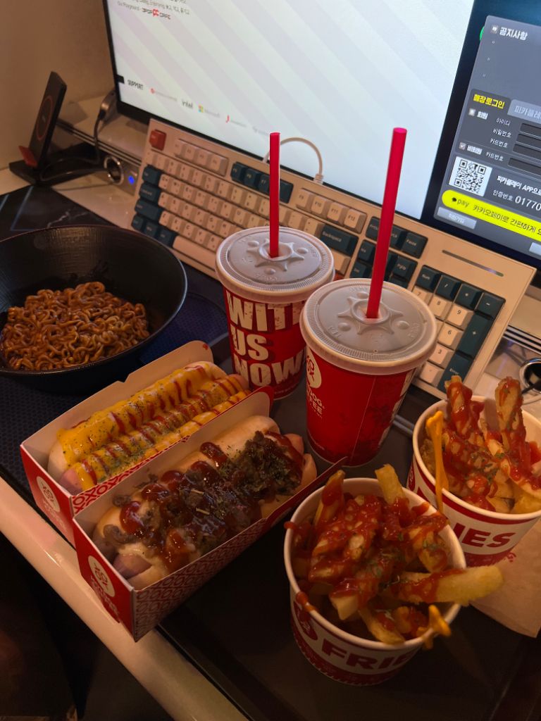 로아 골드 팔아요 (전섭가능) | 중고나라 - 안심되는 중고거래