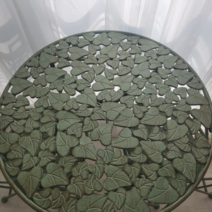 꽃무늬 철제 테이블의자셋트