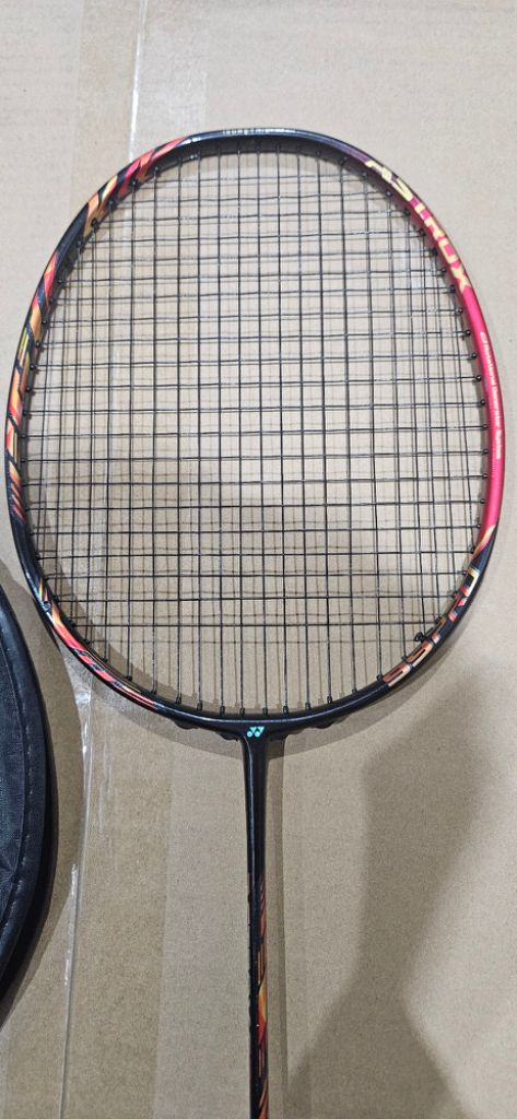 배드민턴 라켓 팔아요~~--5