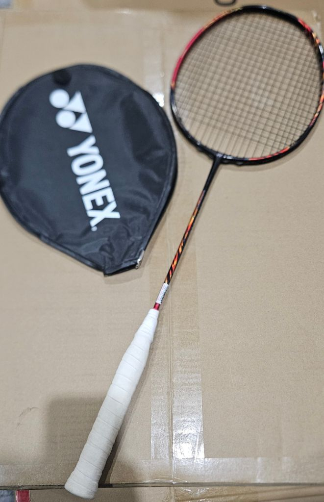 배드민턴 라켓 팔아요~~--4